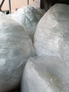 出售PE胶水膜，透明PE轻胶膜，月供几十吨