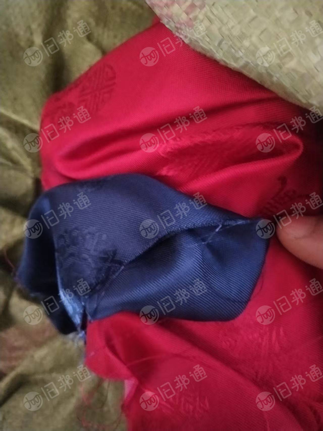 长期出售寿衣寿被的边角料，仿真丝材质的， 每个月几十吨，厂在河南洛阳