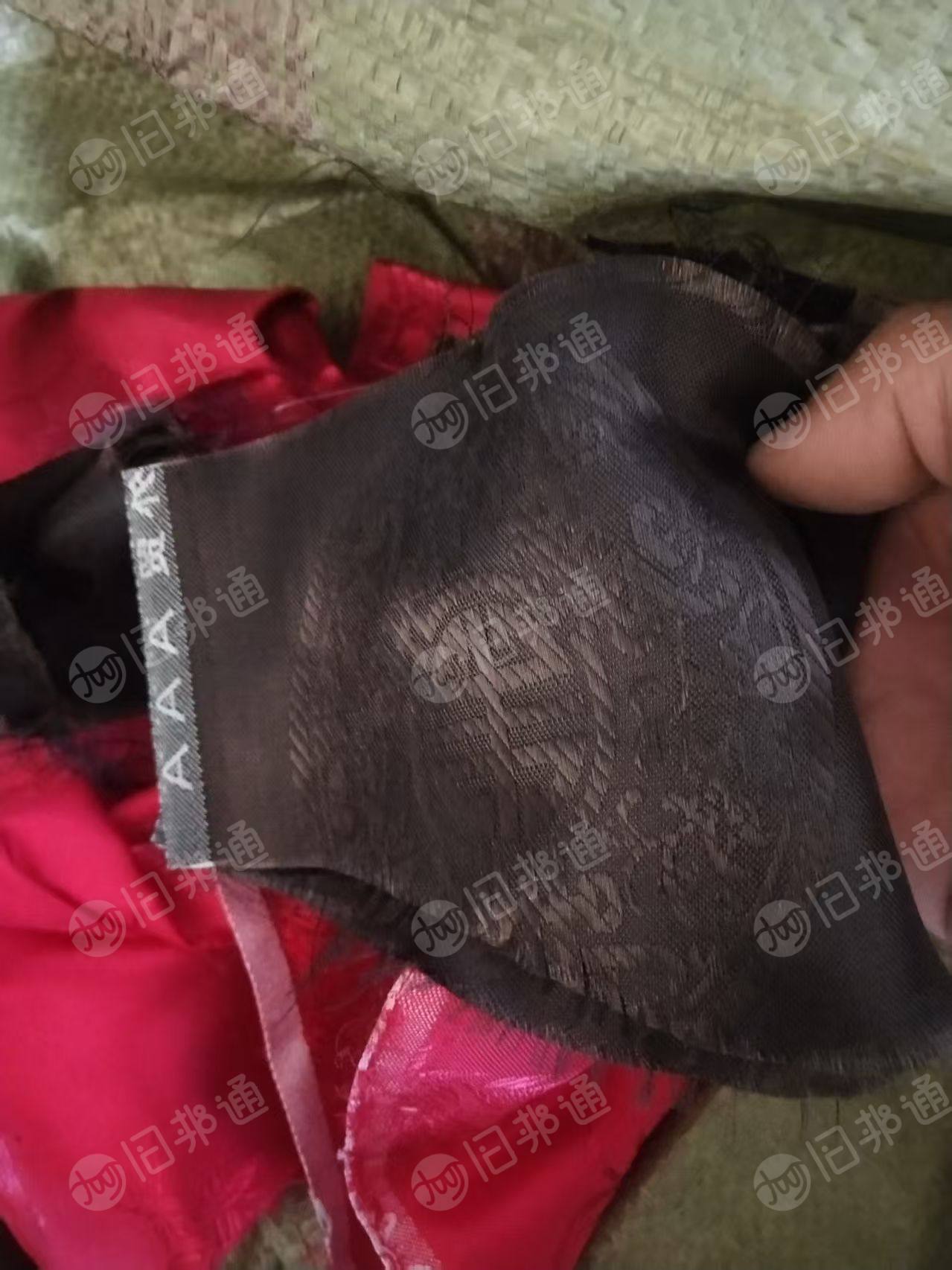 长期出售寿衣寿被的边角料，仿真丝材质的， 每个月几十吨，厂在河南洛阳