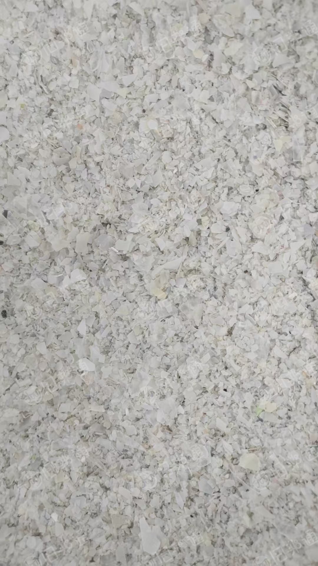 长期出售PET热洗吸塑片破碎料