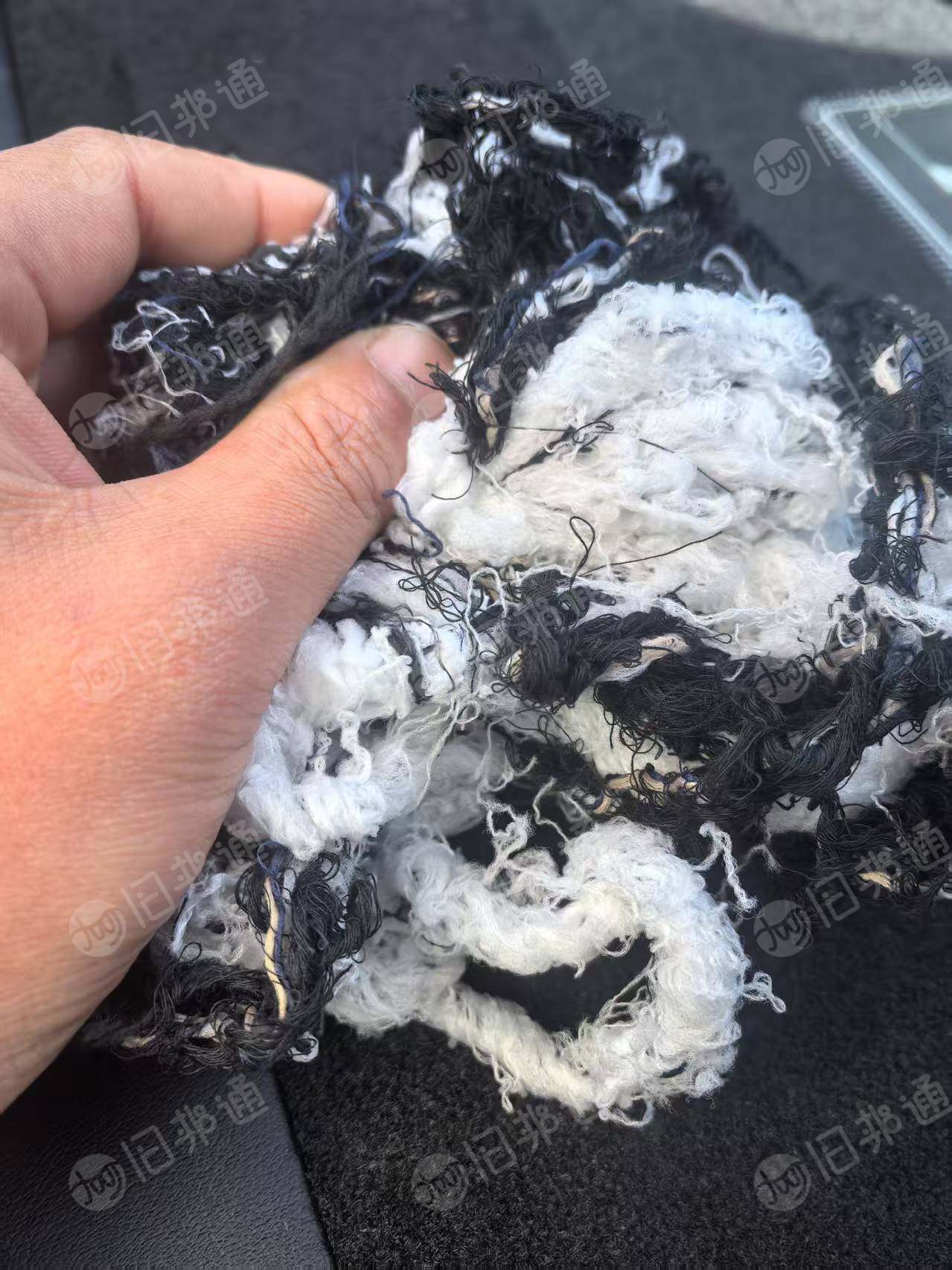 长期出售涤棉废丝，涤棉水丝，含水量百分之30左右，现货25吨左右