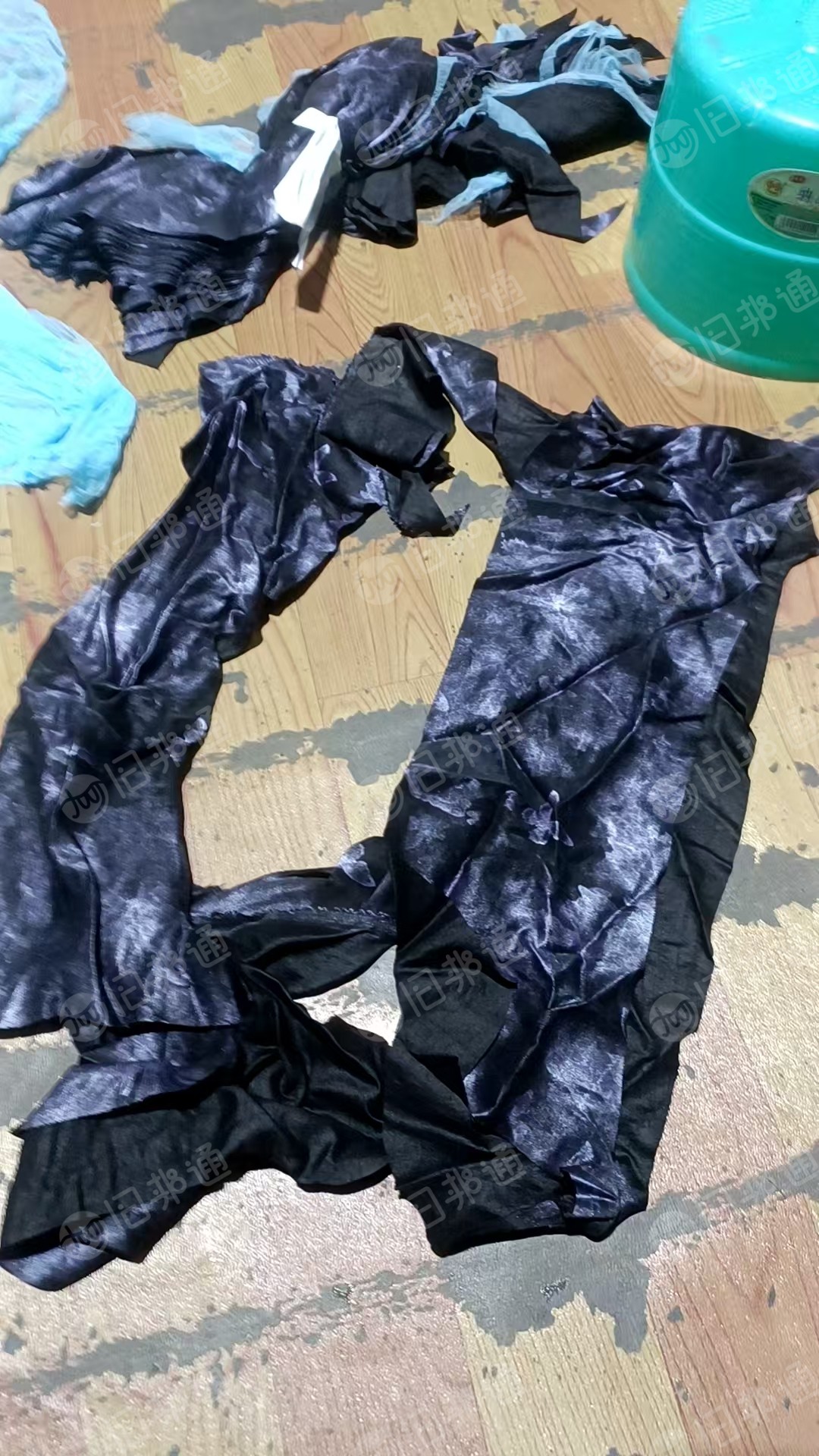 长期出售欧莎香云纱和羊毛肚，有大块的刀口布，也有小块的，货在广东广州