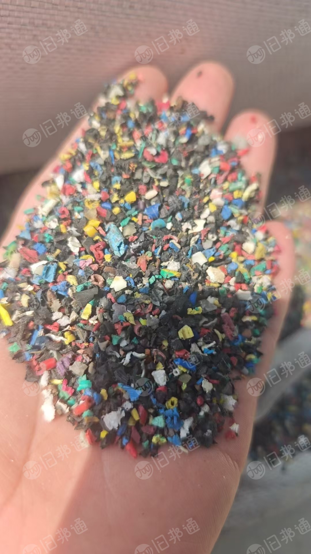 出售软质PVC电线皮破碎料,月供一千多吨