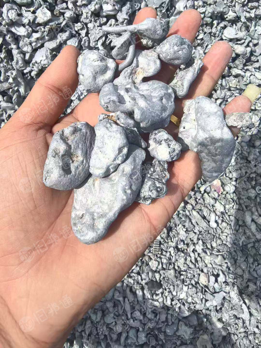出售火烧铝破碎料