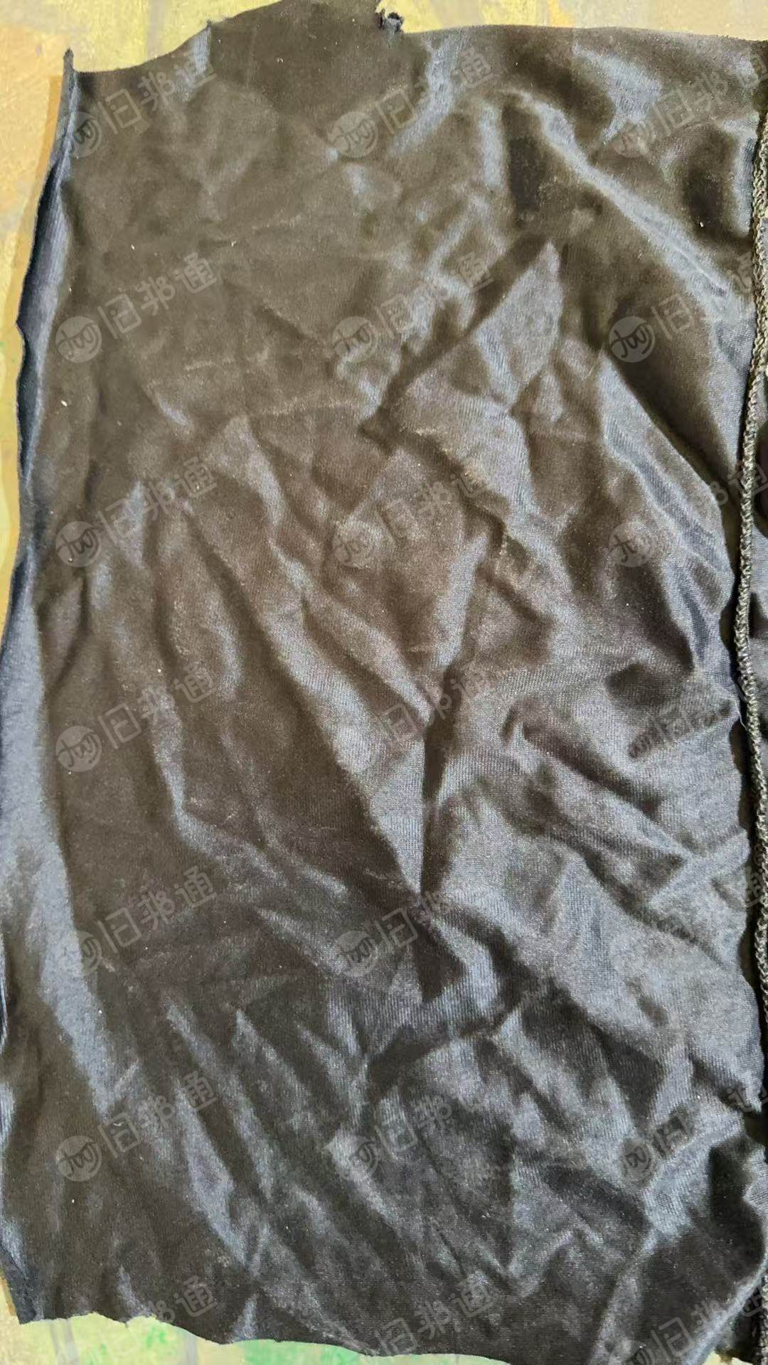 长期大量出售服装厂的下脚料,有6种货,每天80-100吨左右,厂在黑龙江哈尔滨