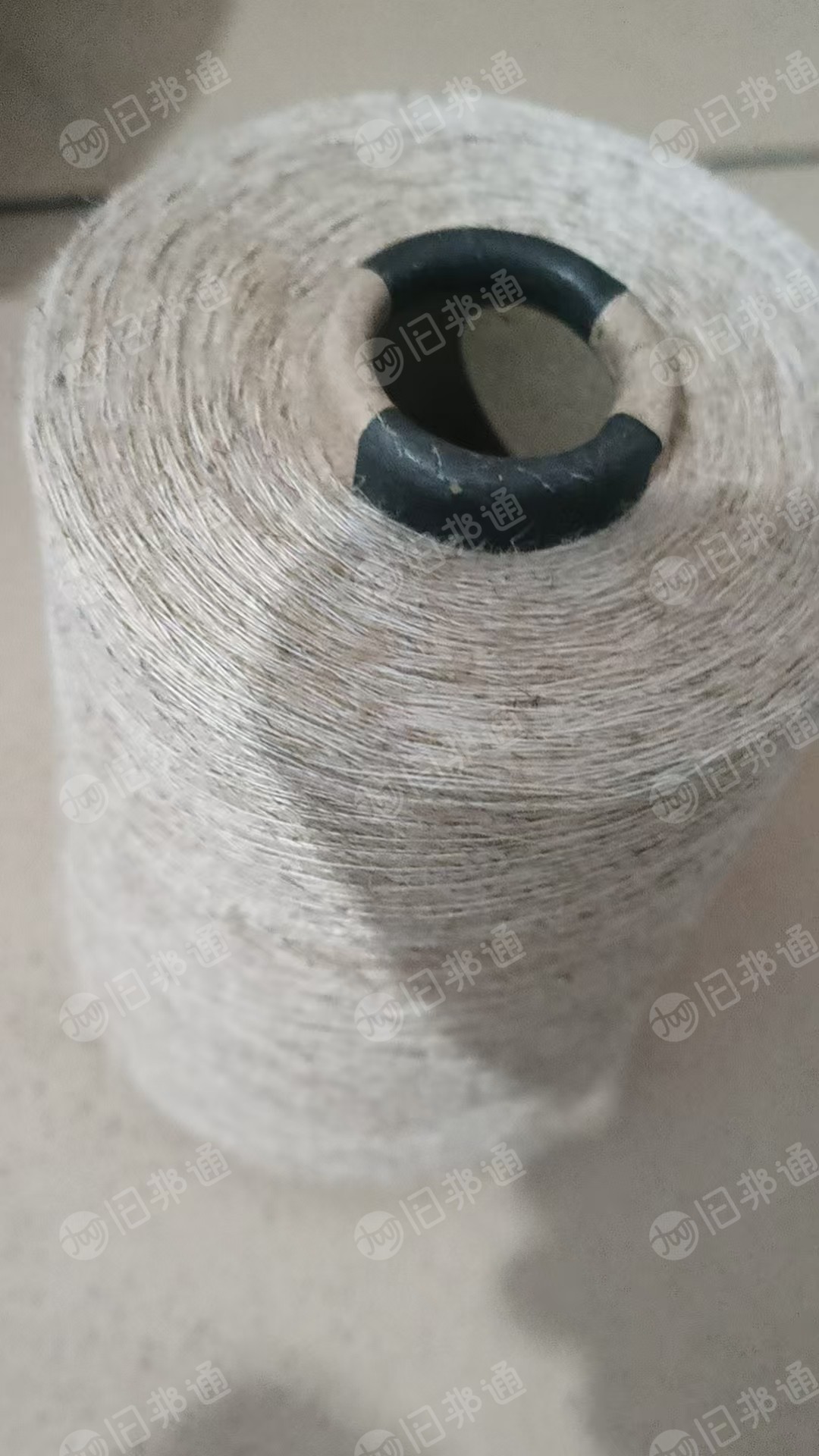 出售一批环锭纺纱线，环纺麻35/粘胶65 10支的纱线30吨和环纺麻粘55/45 10支的纱线20吨