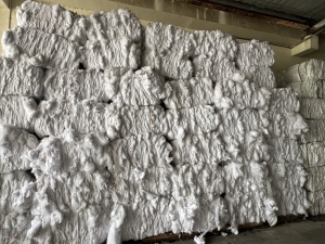 出售涤纶短纤，涤纶纱尾，涤纶尾纱