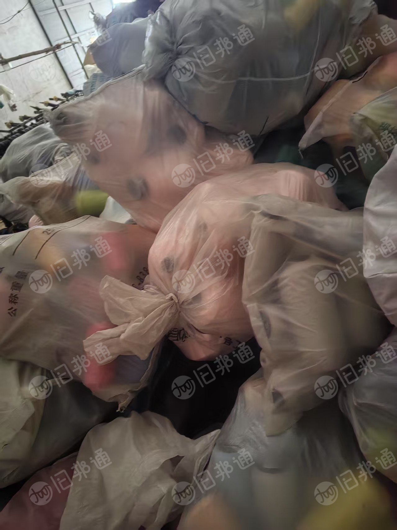 出售尼龙管丝，锦纶废丝，颜色丝，70D-2，现货有五六吨，货在河北石家庄