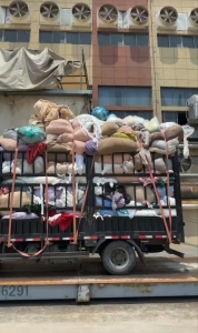 长期出售涤纶废布，涤纶边角料，涤纶拉丝布