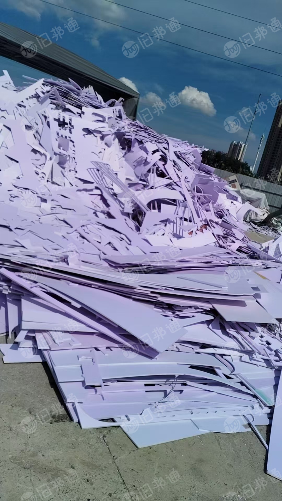 出售大白PVC发泡板破碎料,近期忙目前还没开始破