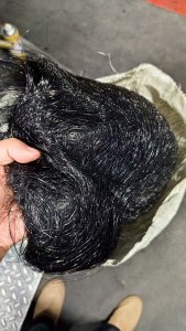 长期出售黑色锦纶废丝，尼龙废丝，单六，无油丝，卷绕废丝，货在山东德州