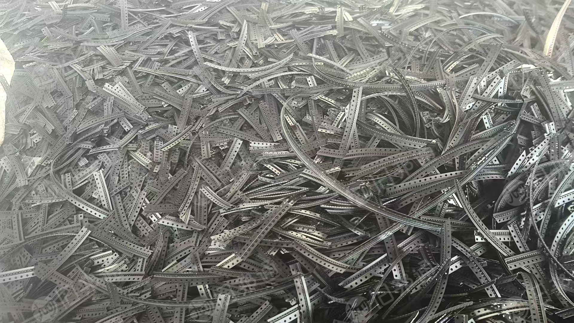 大量出售PC合金盘合金条毛料