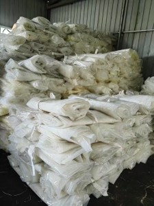 出售集装箱液袋分离出来的PE内膜，现货10吨多，长期有货