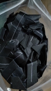 出售做回族帽子边角料，基本是黑色，货在安徽亳州