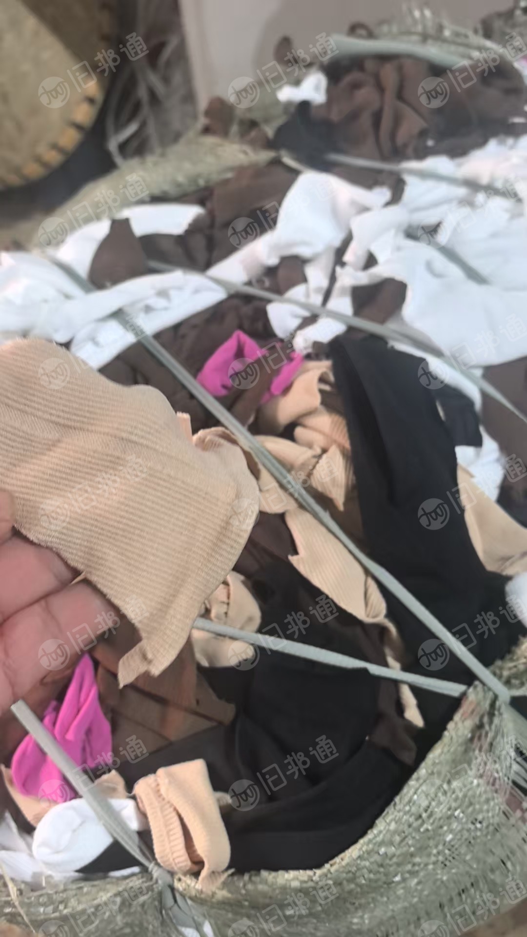 长期大量出售锦氨废布,氨纶含量10以内,一个月一百多吨,厂在浙江金华