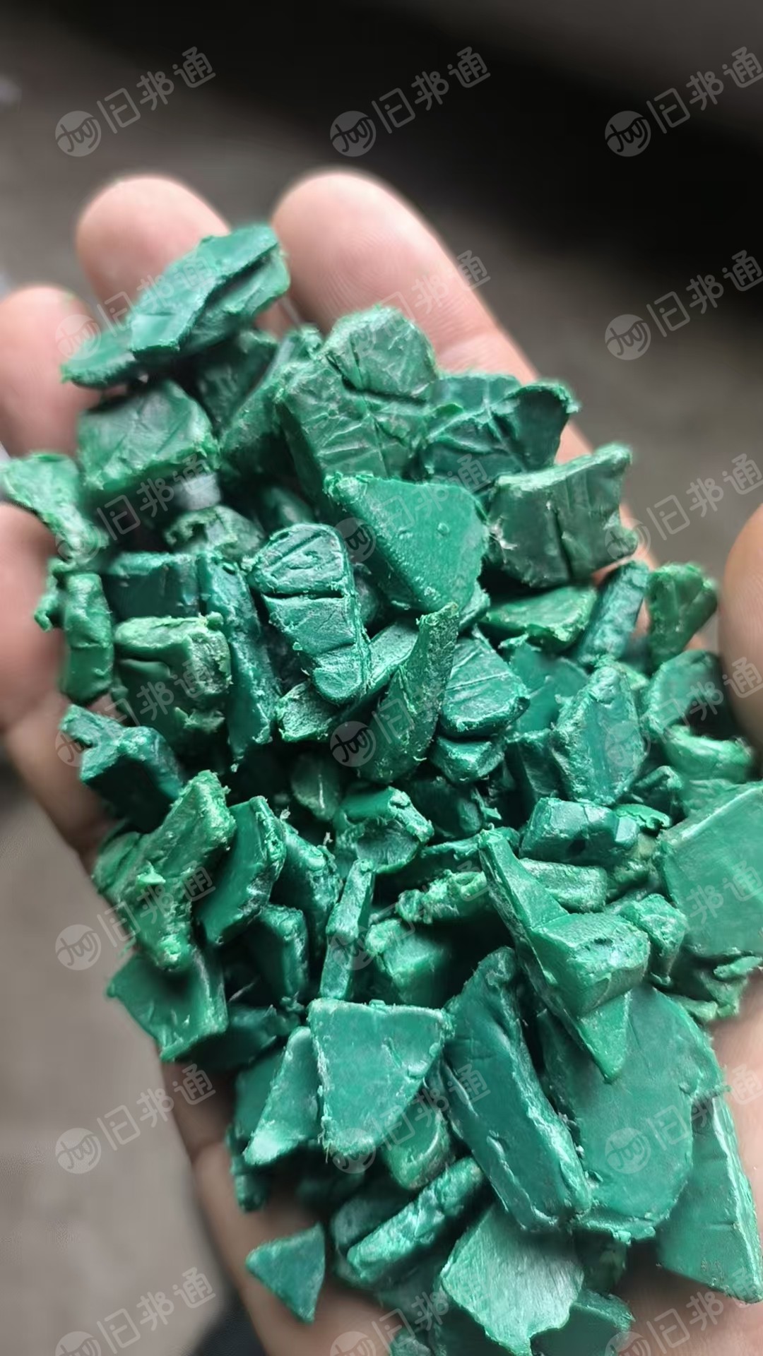 大量出售低压啤酒框子和托盘破碎料