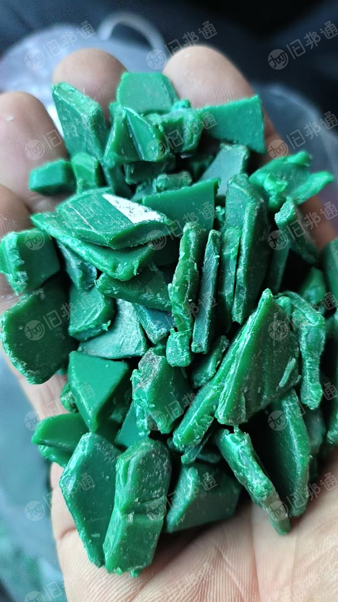 大量出售低压啤酒框子和托盘破碎料
