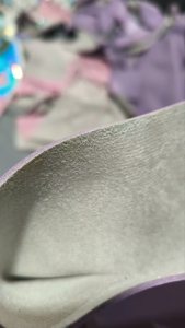 出售PVC革料，做鼠标垫下来的下脚料