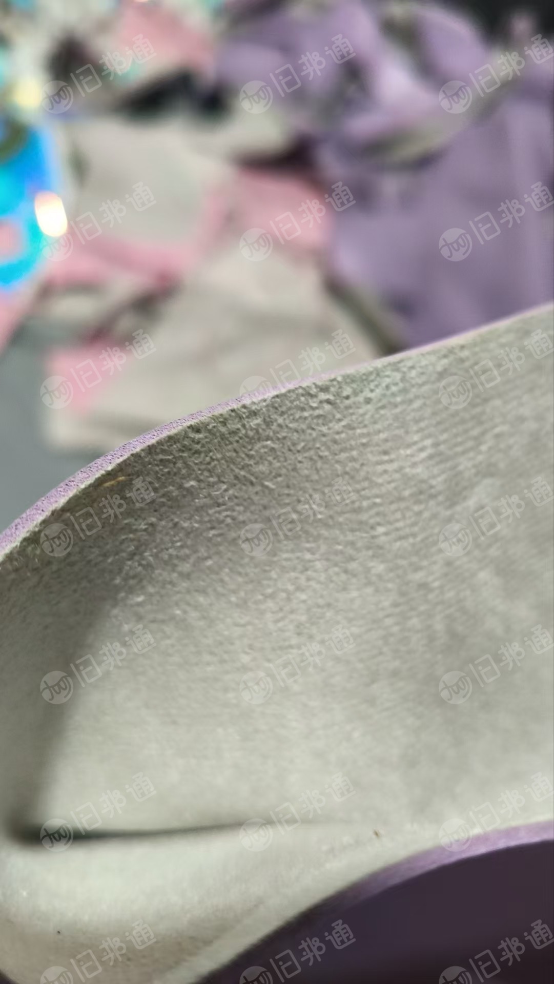 出售PVC革料，做鼠标垫下来的下脚料