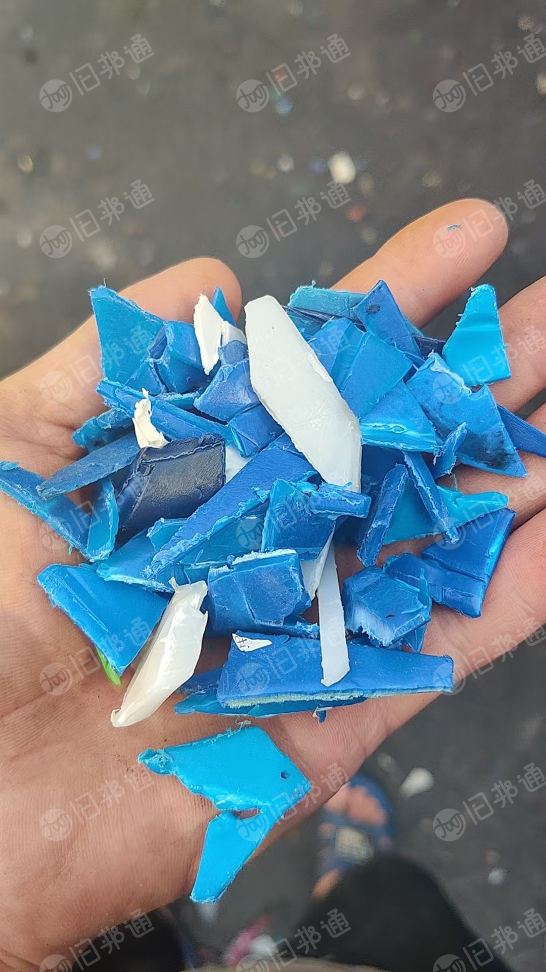 出售蓝桶破碎料，吨桶破碎料，长期有货