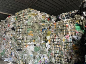 长期出售干造编织袋废料，干造纤维袋废