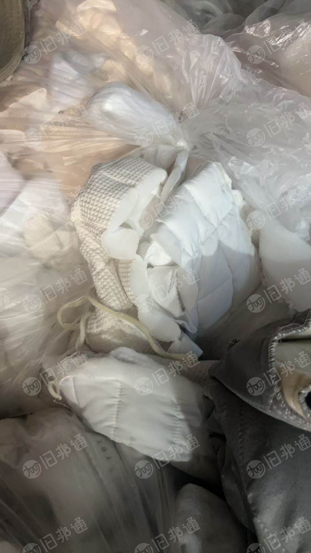 长期出售床垫边角料，夹棉的材质不清楚，货在浙江嘉兴