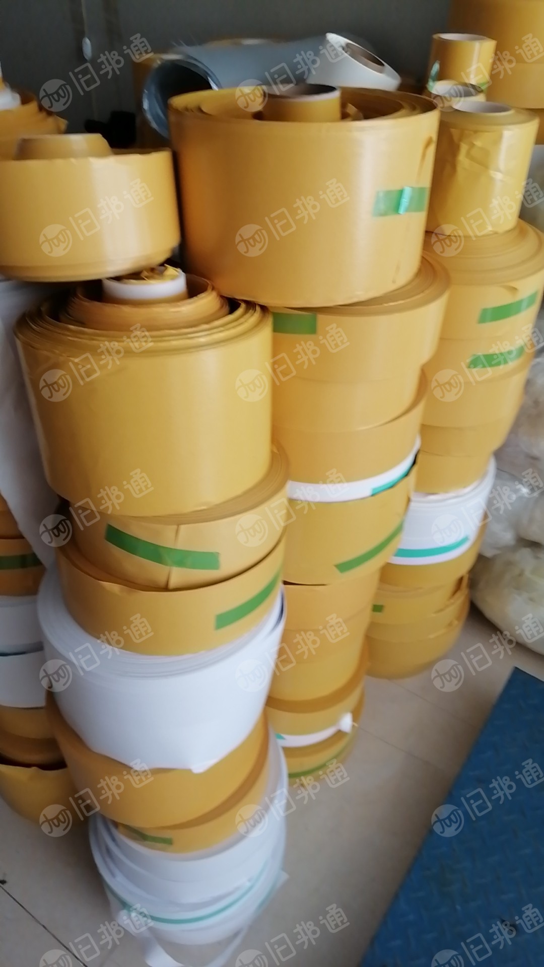 出售卷筒淋膜纸,有黄色和白色