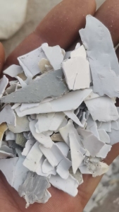 出售洗衣机破碎料，abs跟pp的统货一起出，现货20吨