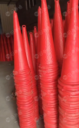 出售EVA发泡料，做路锥下来的，有2车30多个吨包