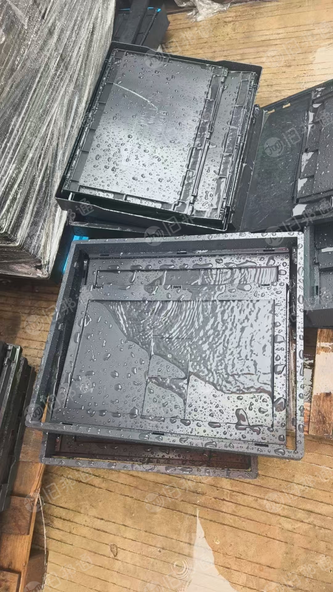 出售PC/ABS合金周转箱毛料，现货10吨，长期有货