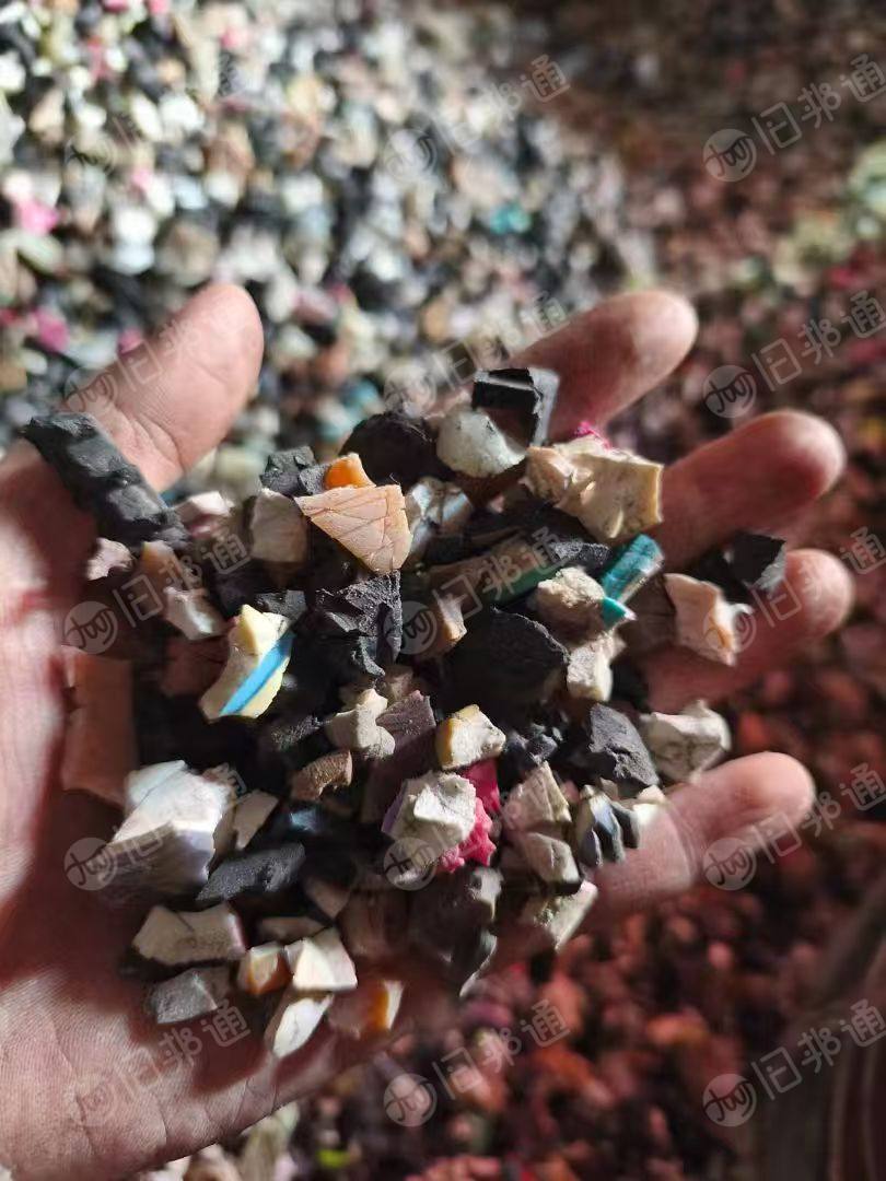 出售TPR鞋底粉碎料，高质量