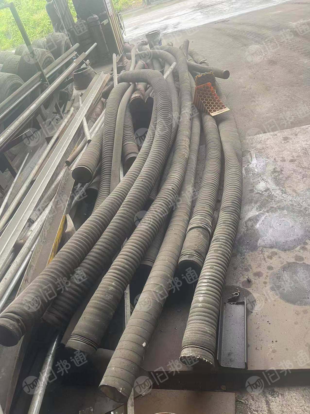 长期出售罐车拆下来的橡胶管
