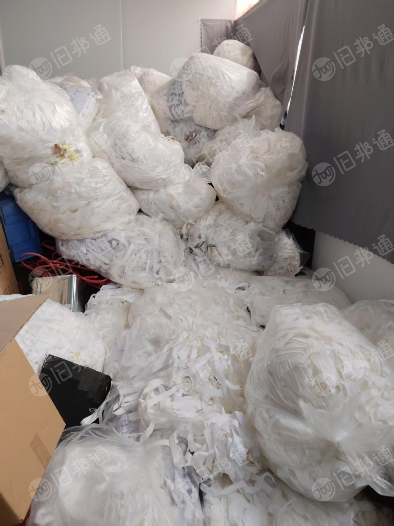 出售铝带隔离白纸边，有几十包