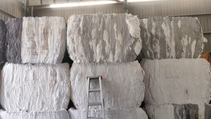 出售PVC毛毛料,pvc革吹出来的毛毛料,现货30吨