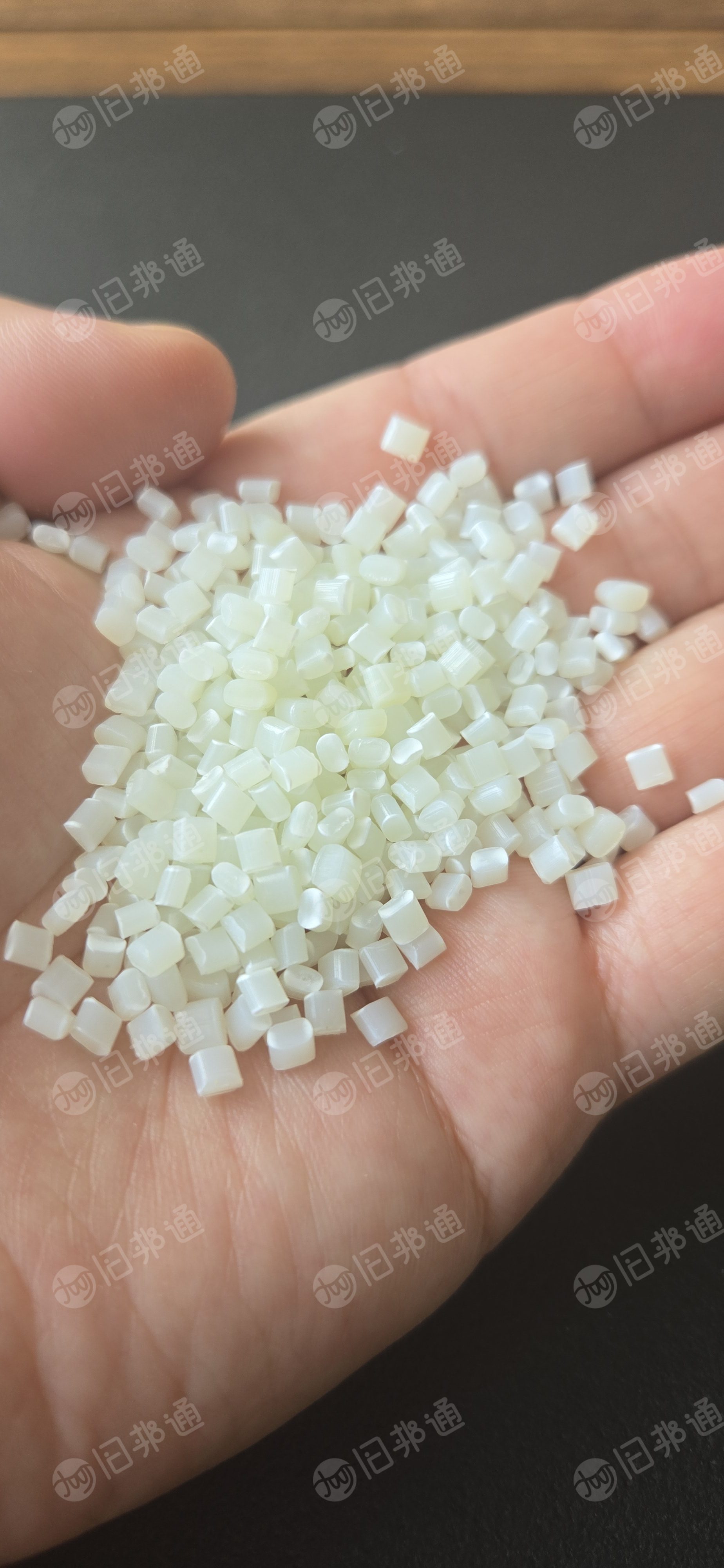 出售一级二级abs光伏板颗粒,abs切片,冲击10-13,白色,黄色,灰色