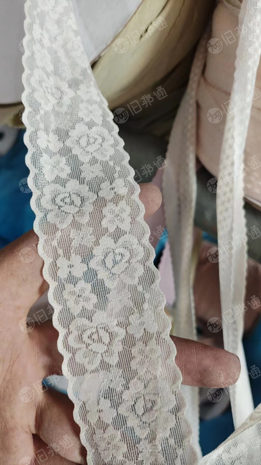 长期出售库存服装辅料，库存花边，蕾丝花边，现货有10吨，货在广东普宁