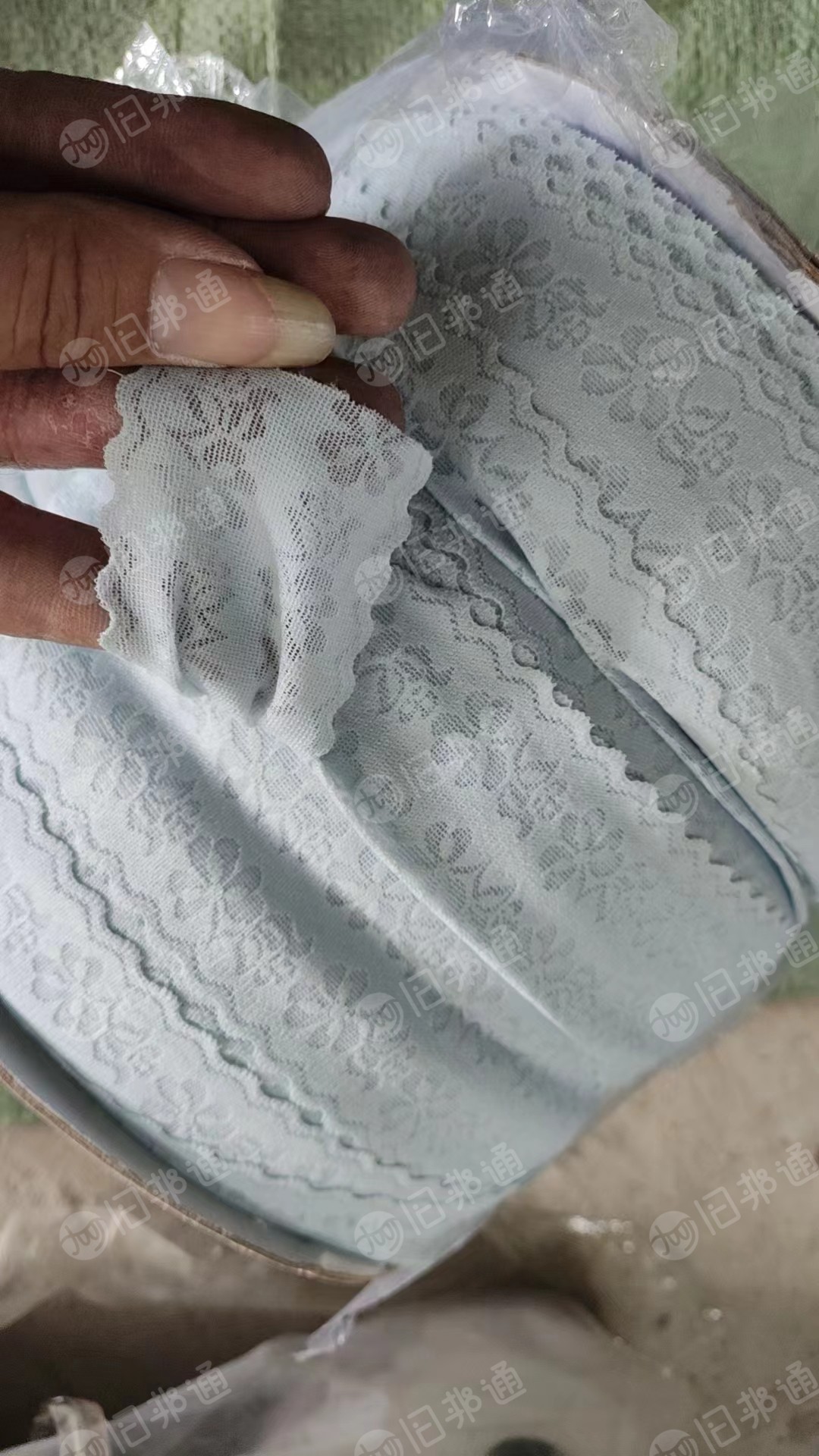 长期出售库存服装辅料，库存花边，蕾丝花边，现货有10吨，货在广东普宁