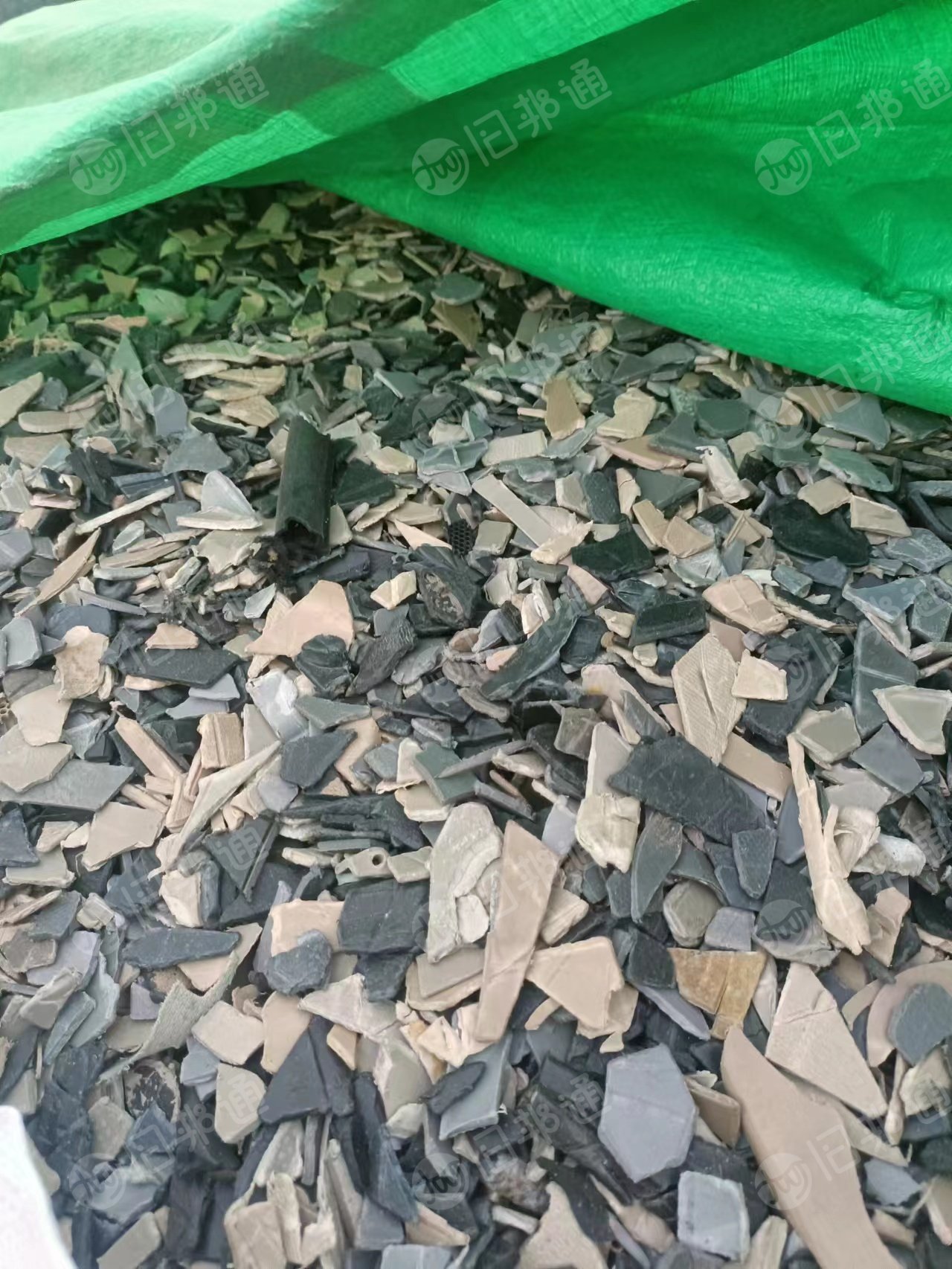 大量出售PP汽车内饰破碎料，清洗甩干