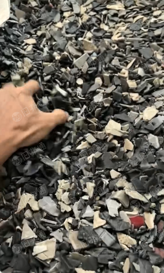 出售PP汽车内饰破碎料，PP保险杠破碎料