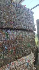 出售PET三色瓶砖，现货12吨，长期有货