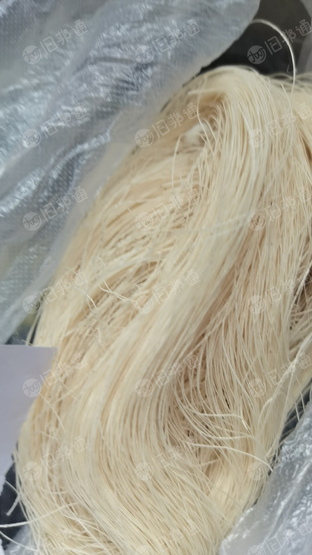 出售纯棉原回丝，桨回丝，废纱等，货在新疆阿克苏