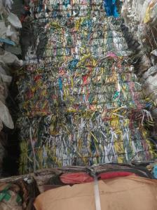 长期出售PP打包带废料，PP打包带毛料