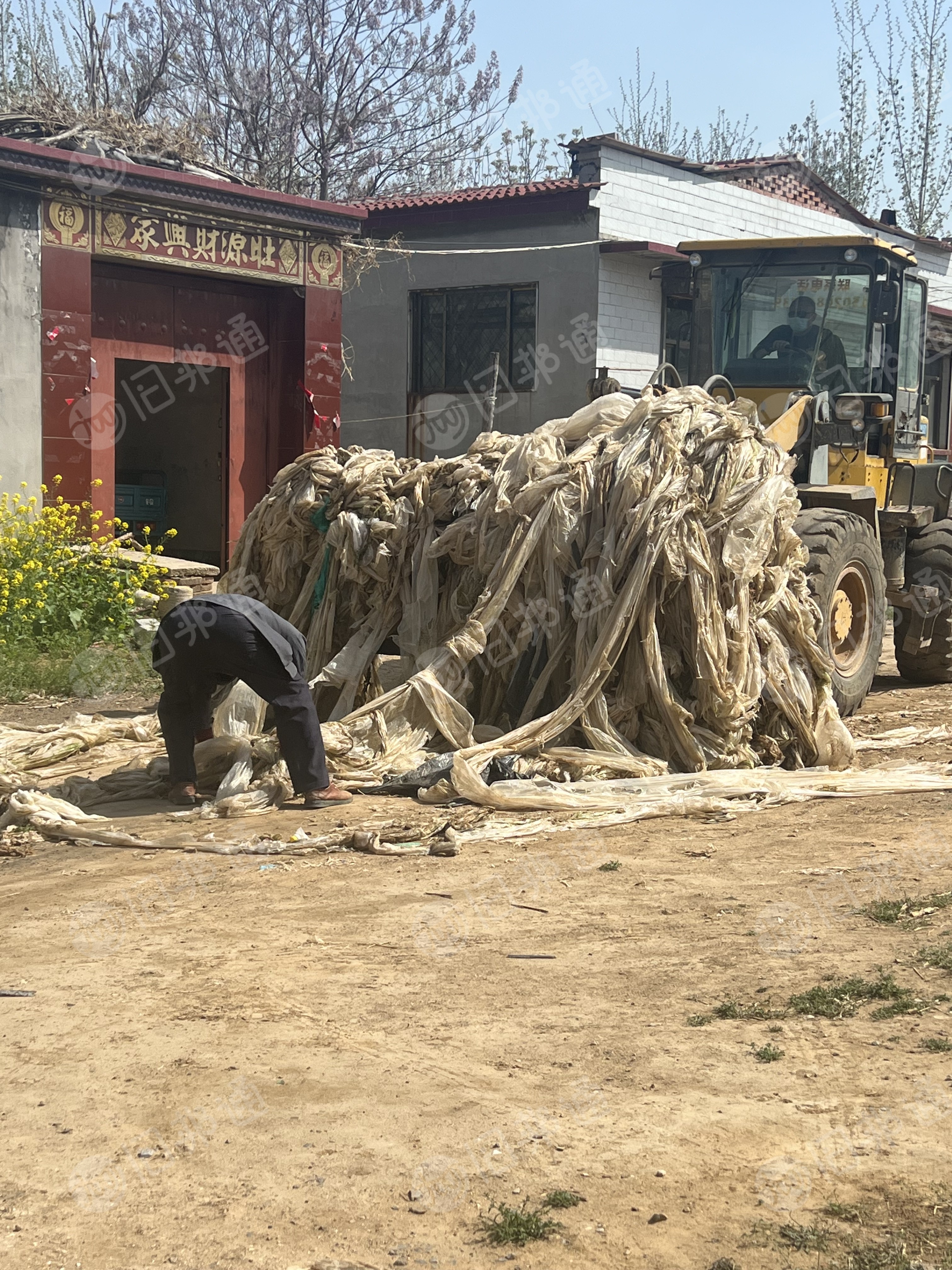 出售地膜毛料,现货400吨