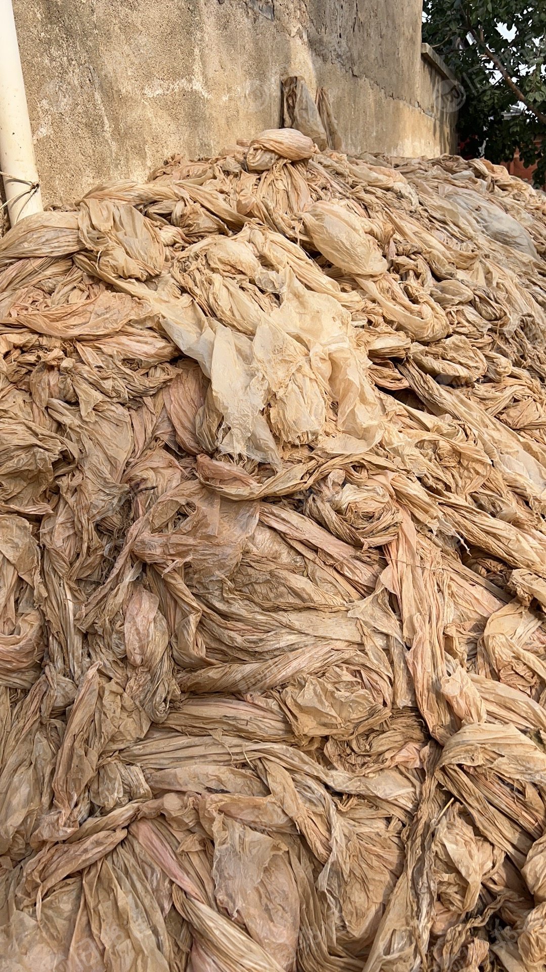 出售地膜毛料,现货400吨