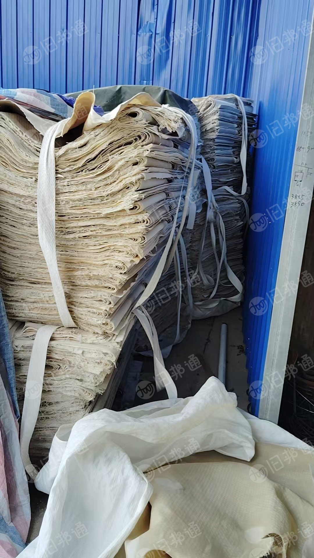 长期出售纯涤纶过滤布,清洗过,现货50多吨