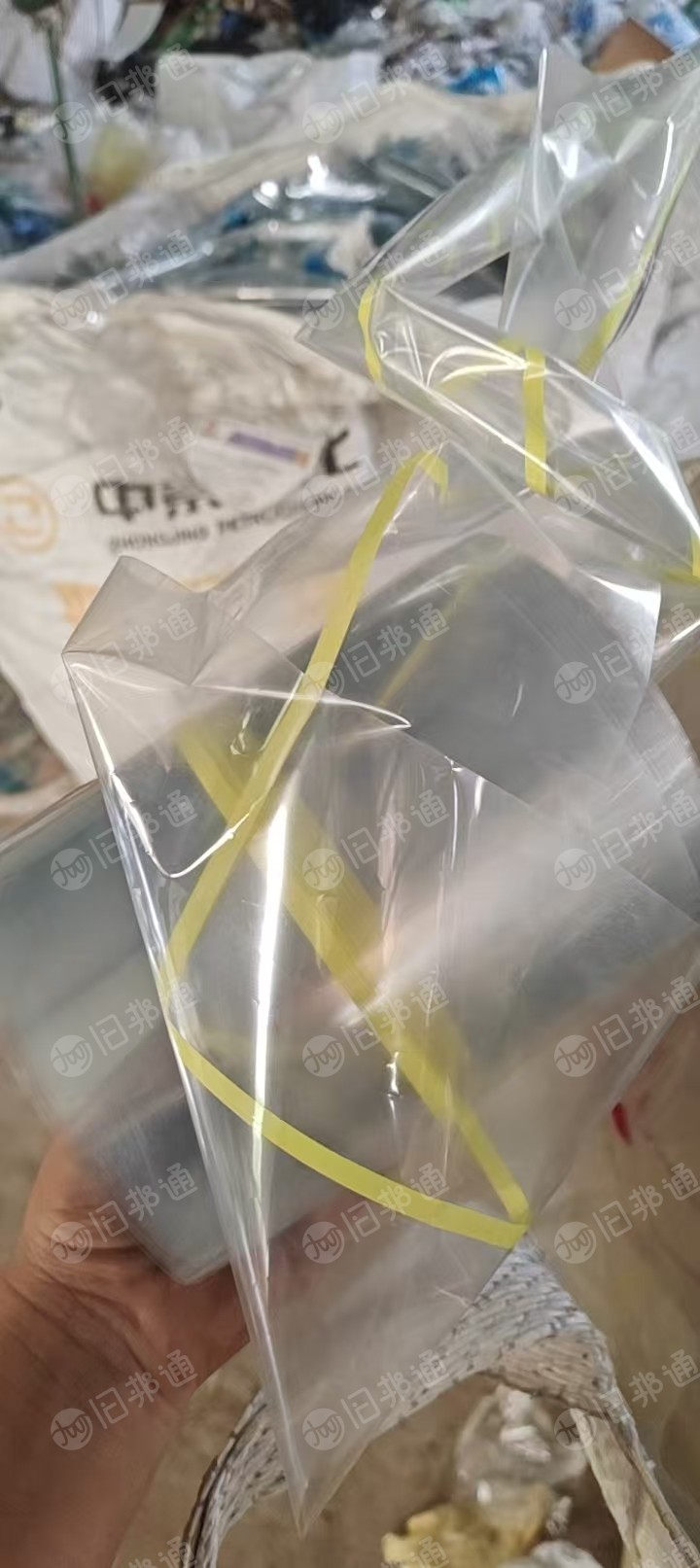 出售PET轻胶卷膜,PET复合轻胶膜,现货各九米六一车