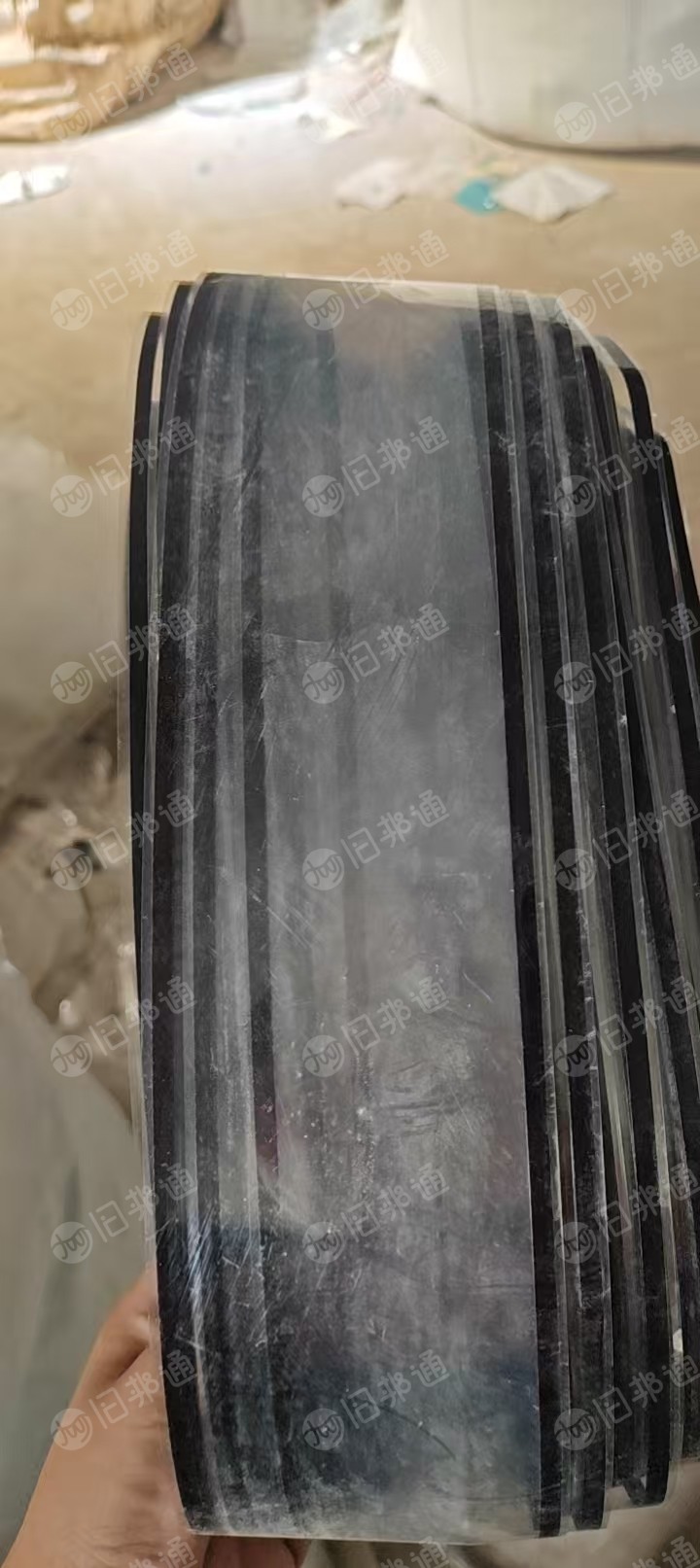 出售PET电影带废料，两遍黑色的是复合PP，月供六米八一车