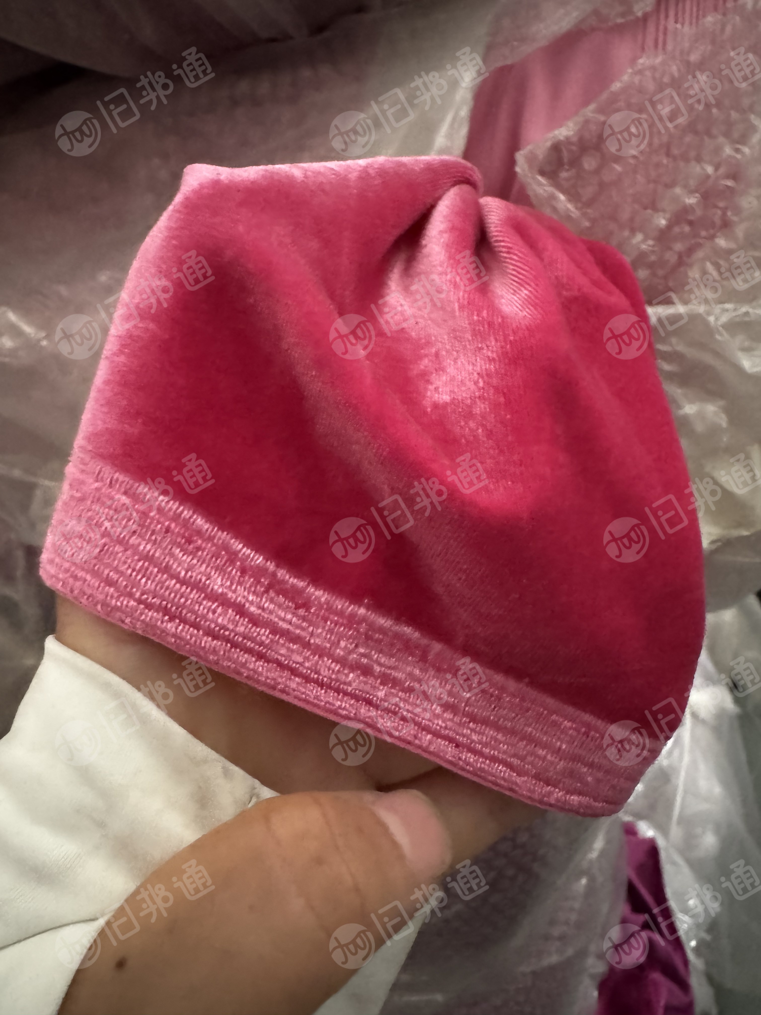 出售库存服装面料,库存布,韩国绒,绒布,门幅150克重220,现货有20吨,货在浙江绍兴
