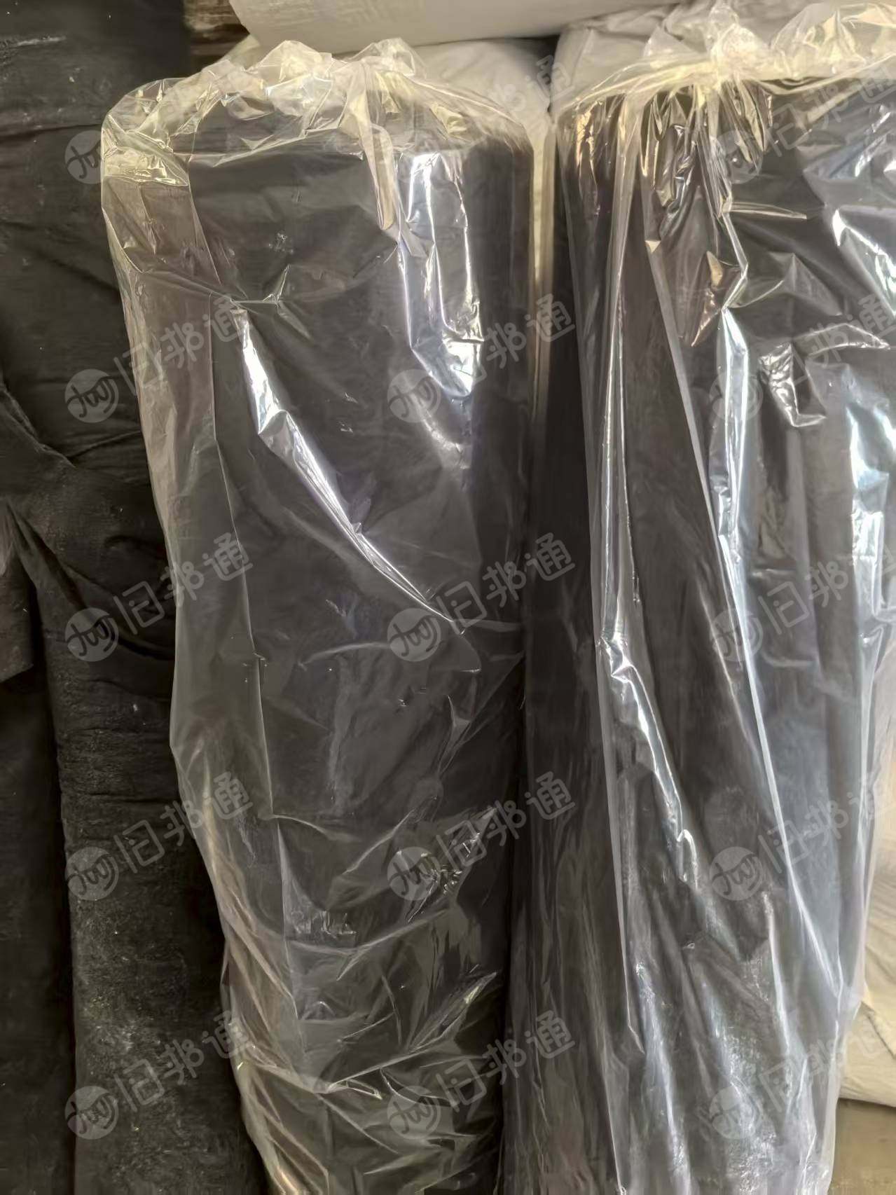厂家长期出售正品针刺无纺布，涤纶无纺布，胸棉，有白色和黑色门幅1米-1.5米，克重90-120的都有