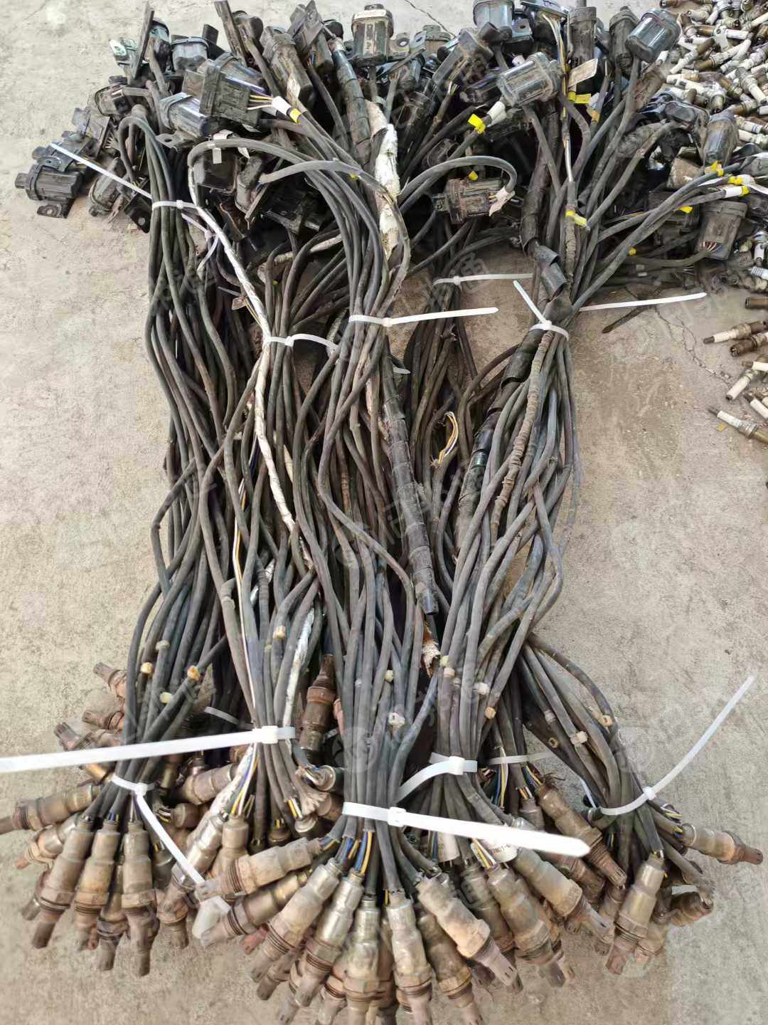 长期大量回收火花塞,氧传感器,油泵